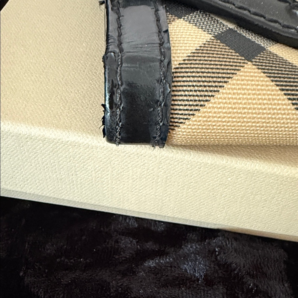 Pre-Owned Burberry Nova Check Wallet - Picture 9 of 11